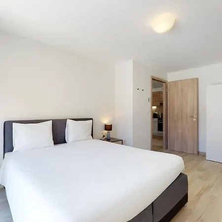 Furnished Apartment #111 - Swiss Resort Aigle Apartamento