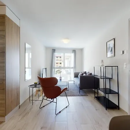 Furnished Apartment #111 - Swiss Resort Aigle Apartamento *